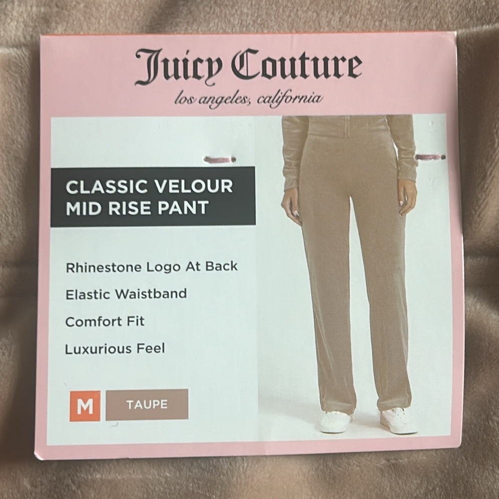Juicy Couture Classic Velour Mid-rise Pants Size Medium. NWT.